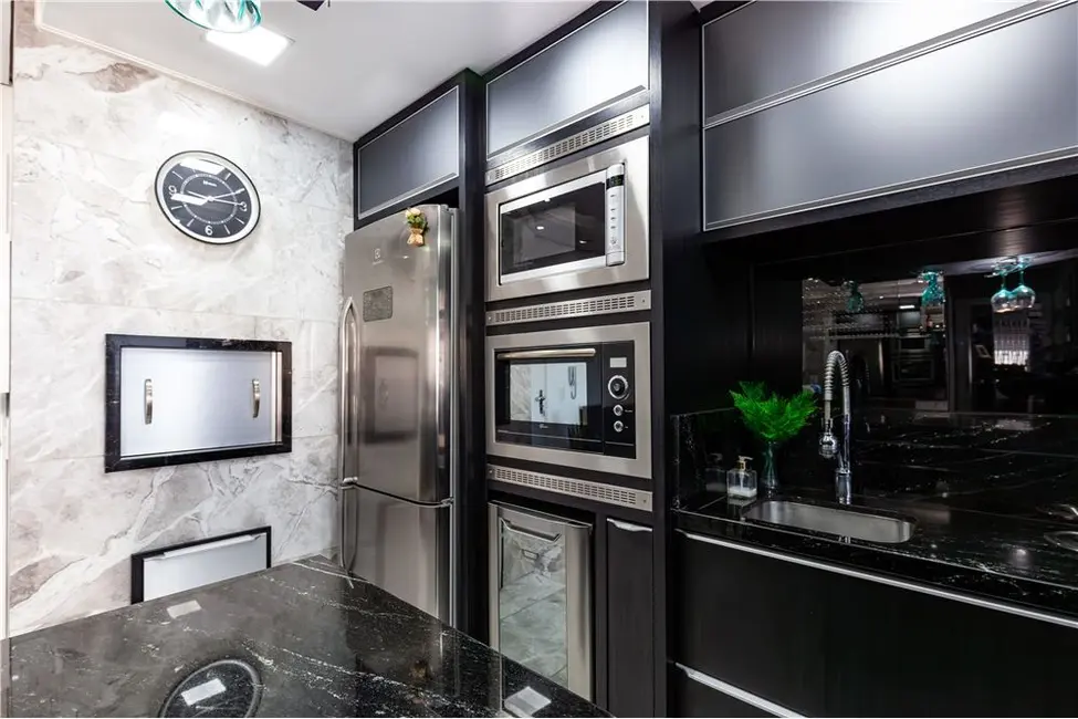 Foto 9 de Apartamento com 2 quartos à venda, 66m2 em São Sebastião, Porto Alegre - RS