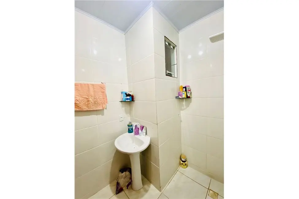 Foto 4 de Casa com 2 quartos à venda, 64m2 em Camboriu - SC