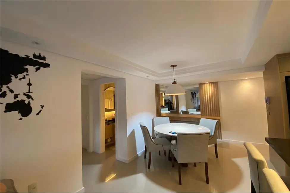 Apartamento com 2 quartos à venda, 68m2 em Estados, Balneario Camboriu - SC - imagem 6 Foto 6 de Apartamento com 2 quartos à venda, 68m2 em Estados, Balneario Camboriu - SC