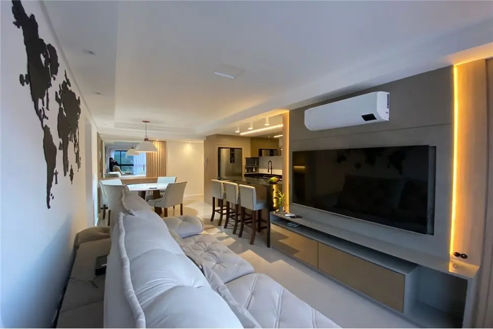 Apartamento com 2 quartos à venda, 68m2 em Estados, Balneario Camboriu - SC - imagem 3 Foto 3 de Apartamento com 2 quartos à venda, 68m2 em Estados, Balneario Camboriu - SC