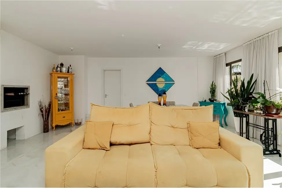 Apartamento com 3 quartos à venda, 123m2 em Petrópolis, Porto Alegre - RS - imagem 3 Foto 3 de Apartamento com 3 quartos à venda, 123m2 em Petrópolis, Porto Alegre - RS