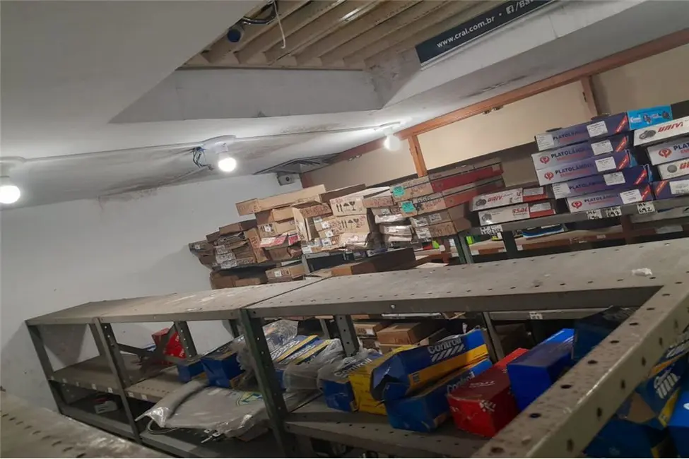 Foto 8 de Loja à venda, 325m2 em Centro, Taubate - SP