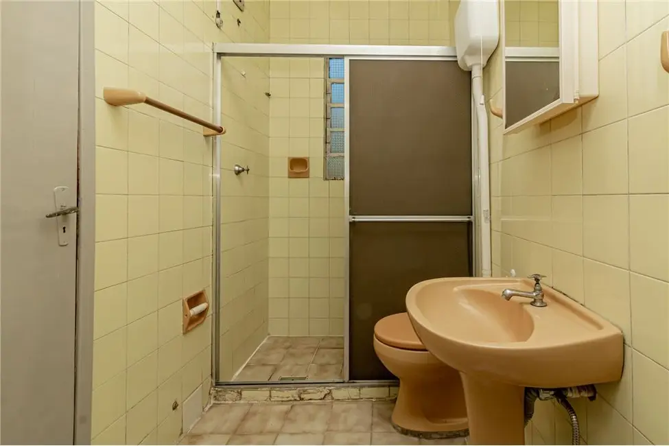 Apartamento com 1 quarto à venda, 40m2 em Petrópolis, Porto Alegre - RS - imagem 9 Foto 9 de Apartamento com 1 quarto à venda, 40m2 em Petrópolis, Porto Alegre - RS