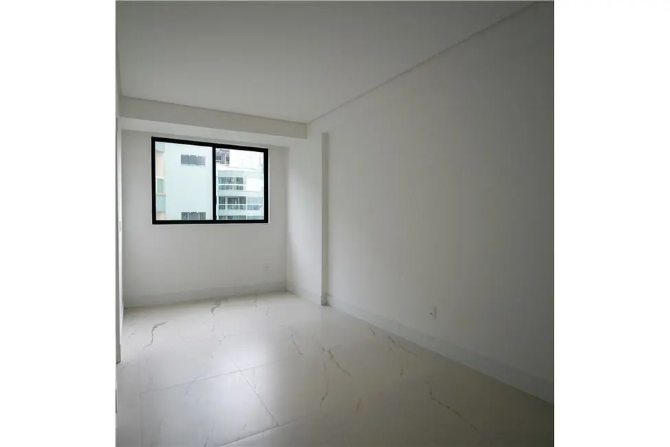 Foto 37 de Apartamento à venda, 123m2 em Meia Praia, Itapema - SC