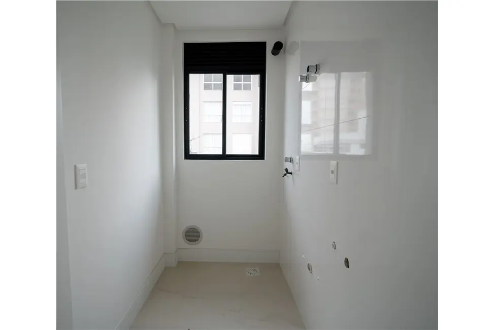 Foto 32 de Apartamento à venda, 123m2 em Meia Praia, Itapema - SC