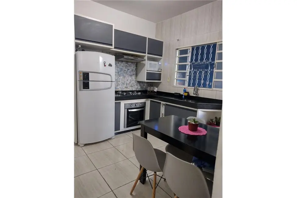 Foto 4 de Casa com 3 quartos à venda, 125m2 em Vila São José, Taubate - SP