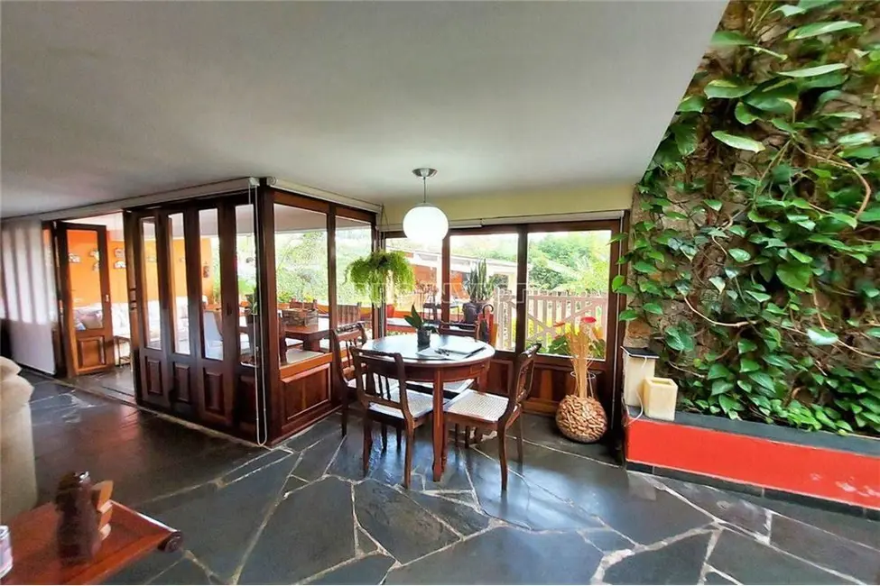 Casa com 3 quartos à venda, 450m2 em Granja Viana, Cotia - SP - imagem 8 Foto 8 de Casa com 3 quartos à venda, 450m2 em Granja Viana, Cotia - SP