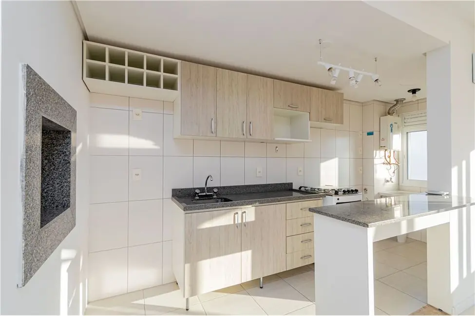 Apartamento com 2 quartos à venda, 62m2 em Rio Branco, Porto Alegre - RS - imagem 8 Foto 8 de Apartamento com 2 quartos à venda, 62m2 em Rio Branco, Porto Alegre - RS