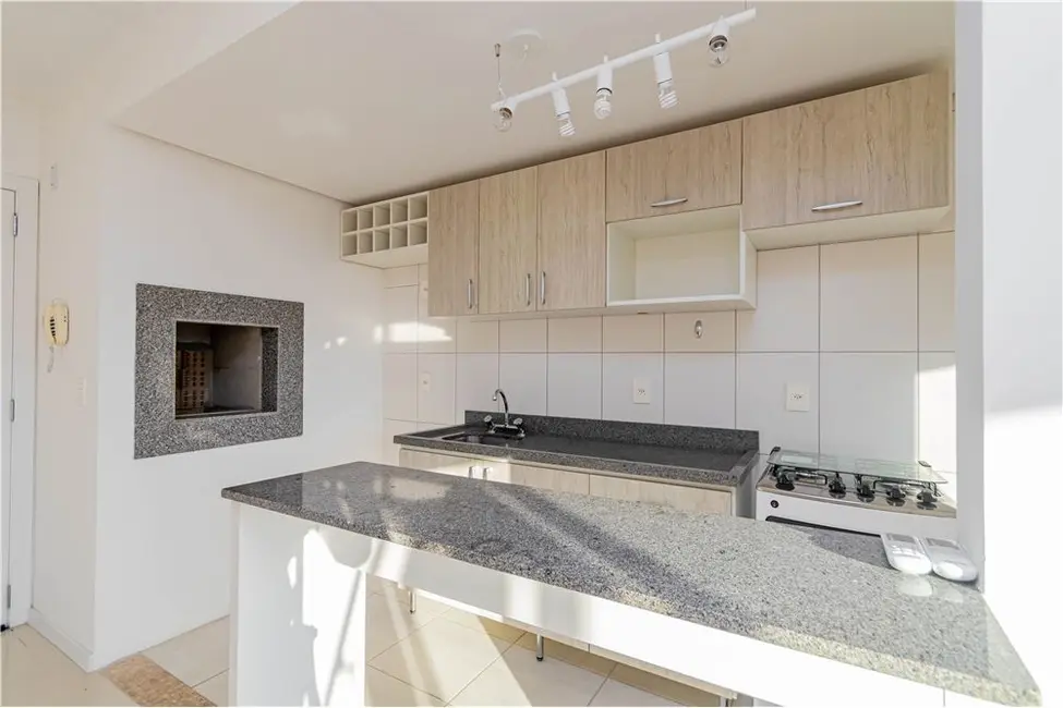 Apartamento com 2 quartos à venda, 62m2 em Rio Branco, Porto Alegre - RS - imagem 7 Foto 7 de Apartamento com 2 quartos à venda, 62m2 em Rio Branco, Porto Alegre - RS