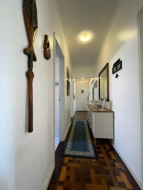 Apartamento com 3 quartos à venda, 80m2 em Petrópolis, Porto Alegre - RS - imagem 9 Foto 9 de Apartamento com 3 quartos à venda, 80m2 em Petrópolis, Porto Alegre - RS