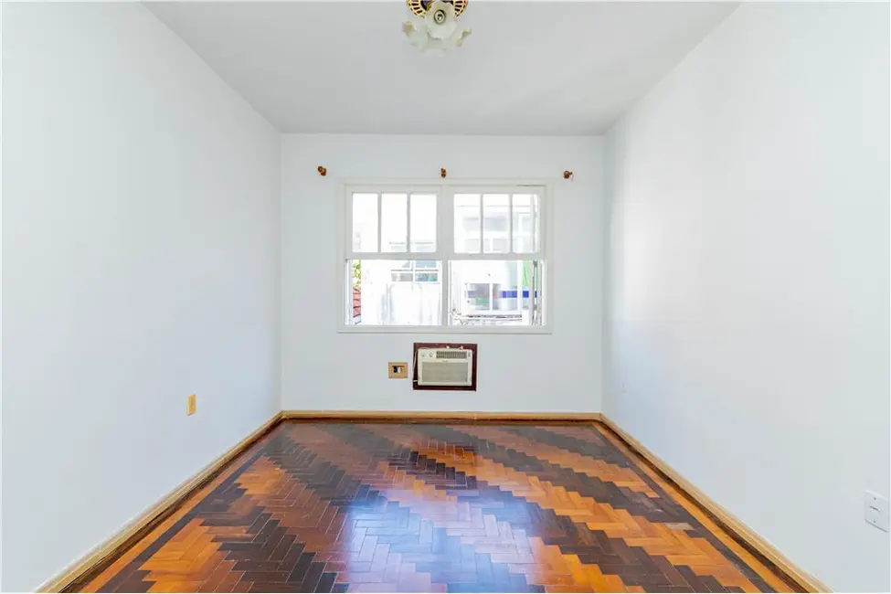 Foto 8 de Apartamento com 2 quartos à venda, 83m2 em Rio Branco, Porto Alegre - RS