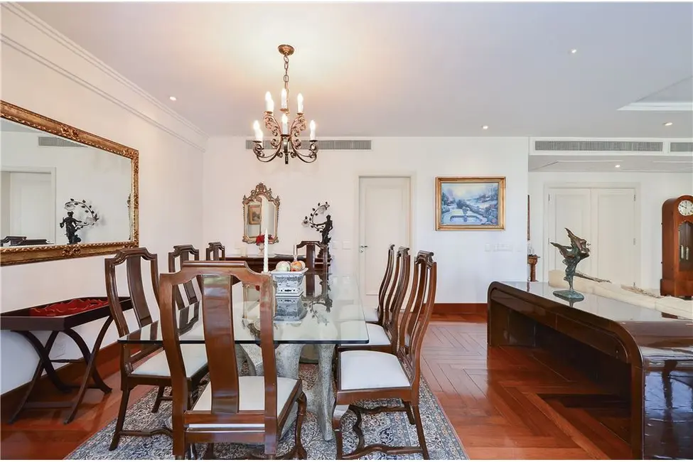 Apartamento com 3 quartos à venda, 300m2 em Moema, São Paulo - SP - imagem 4 Foto 4 de Apartamento com 3 quartos à venda, 300m2 em Moema, São Paulo - SP