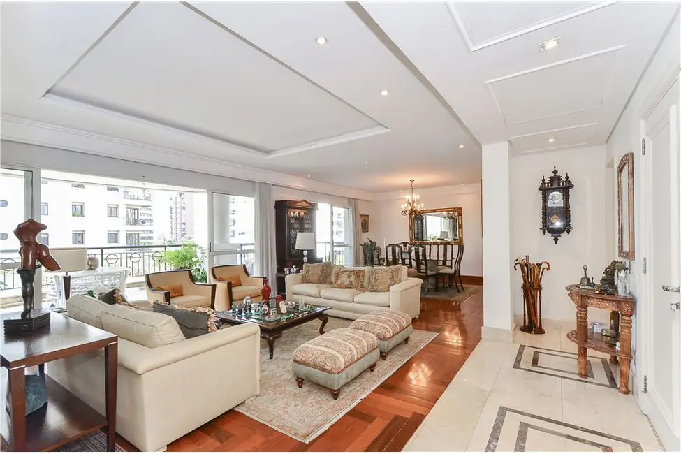 Apartamento com 3 quartos à venda, 300m2 em Moema, São Paulo - SP - imagem 9 Foto 9 de Apartamento com 3 quartos à venda, 300m2 em Moema, São Paulo - SP