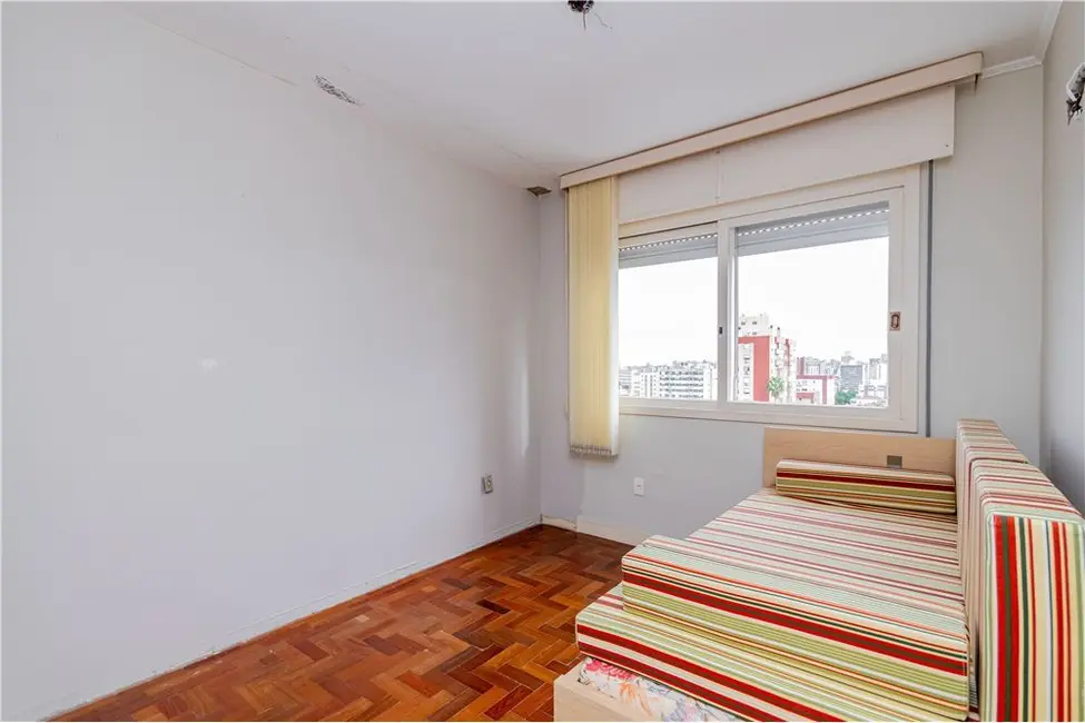 Foto 5 de Apartamento com 2 quartos à venda, 71m2 em Santana, Porto Alegre - RS