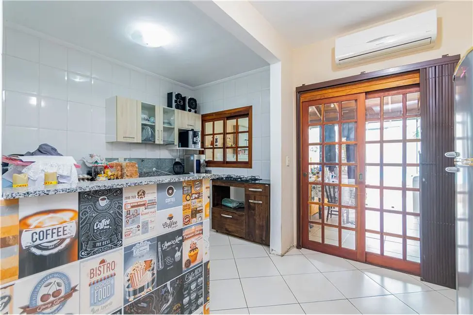 Foto 5 de Casa à venda, 156m2 em Guarujá, Porto Alegre - RS