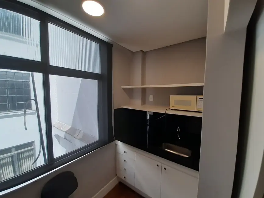 Sala Comercial à venda, 97m2 em Sé, São Paulo - SP - imagem 3 Foto 3 de Sala Comercial à venda, 97m2 em Sé, São Paulo - SP