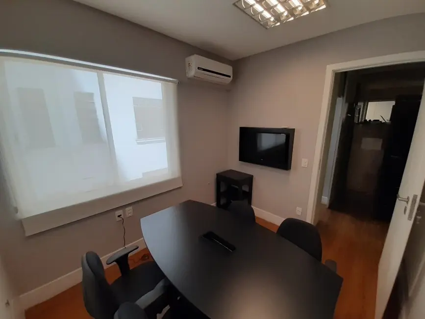 Sala Comercial à venda, 97m2 em Sé, São Paulo - SP - imagem 4 Foto 4 de Sala Comercial à venda, 97m2 em Sé, São Paulo - SP