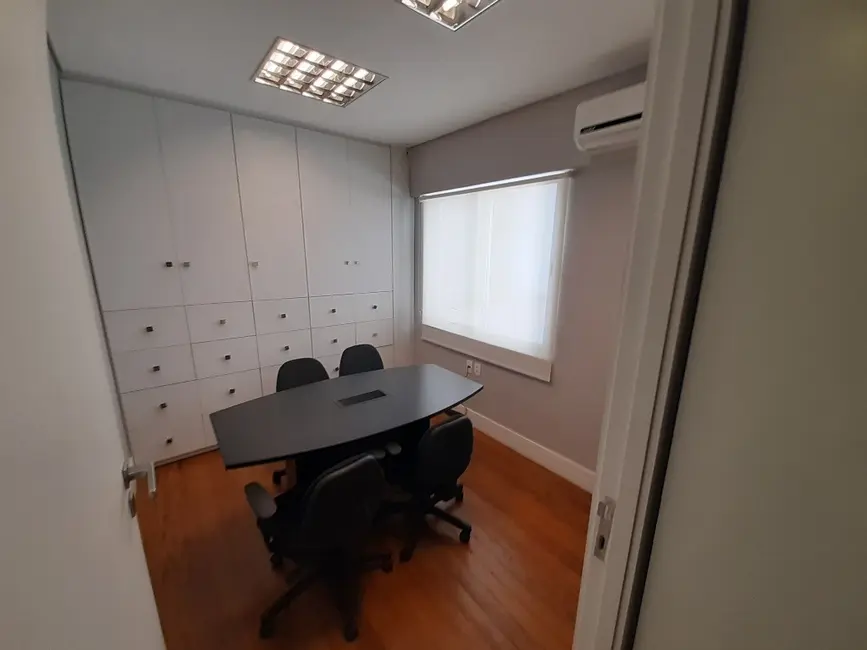 Sala Comercial à venda, 97m2 em Sé, São Paulo - SP - imagem 5 Foto 5 de Sala Comercial à venda, 97m2 em Sé, São Paulo - SP