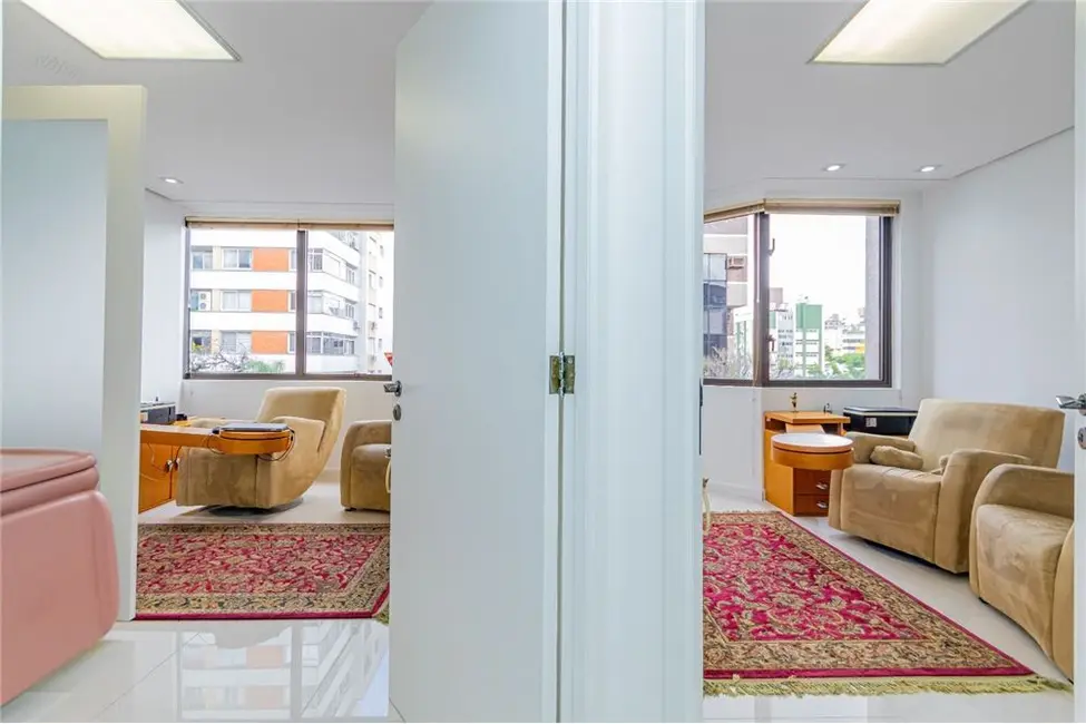 Sala Comercial à venda, 55m2 em Moinhos de Vento, Porto Alegre - RS - imagem 6 Foto 6 de Sala Comercial à venda, 55m2 em Moinhos de Vento, Porto Alegre - RS