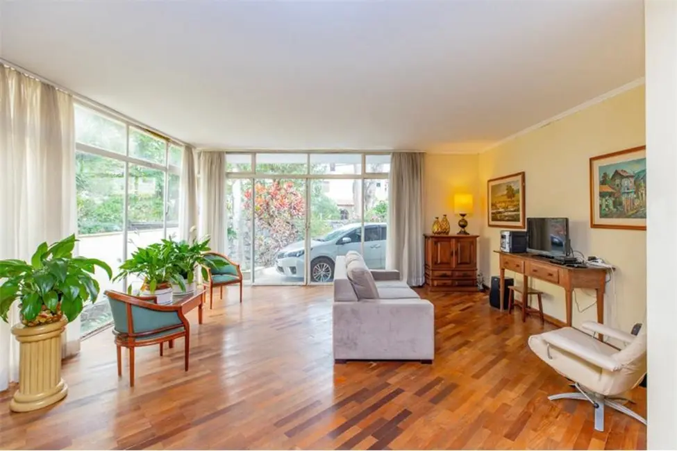 Casa com 7 quartos à venda, 341m2 em Granja Julieta, São Paulo - SP - imagem 3 Foto 3 de Casa com 7 quartos à venda, 341m2 em Granja Julieta, São Paulo - SP