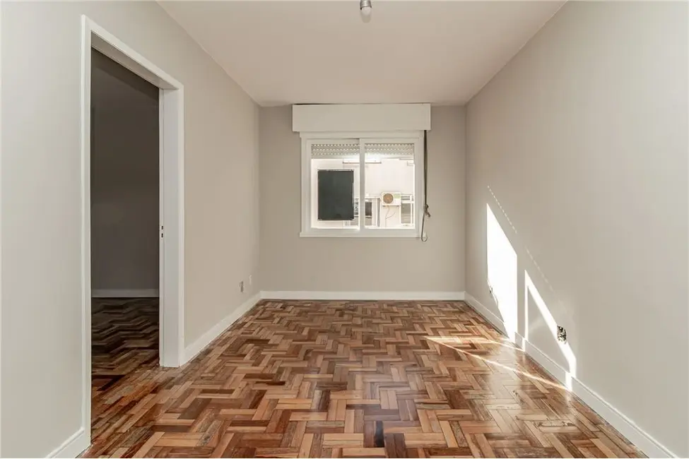 Apartamento com 1 quarto à venda, 42m2 em Passo da Areia, Porto Alegre - RS - imagem 2 Foto 2 de Apartamento com 1 quarto à venda, 42m2 em Passo da Areia, Porto Alegre - RS