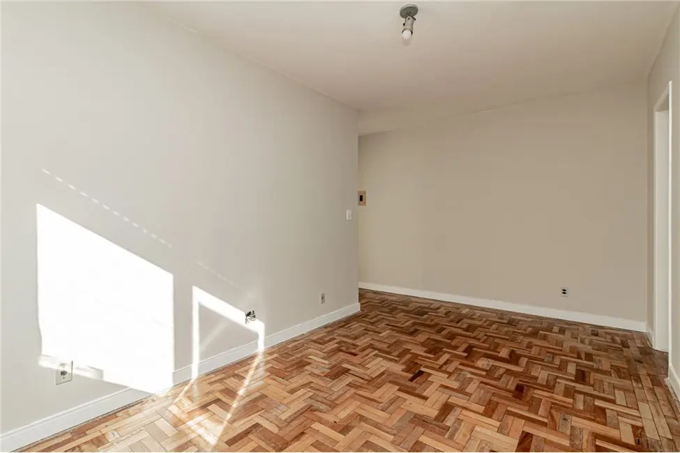 Apartamento com 1 quarto à venda, 42m2 em Passo da Areia, Porto Alegre - RS - imagem 3 Foto 3 de Apartamento com 1 quarto à venda, 42m2 em Passo da Areia, Porto Alegre - RS