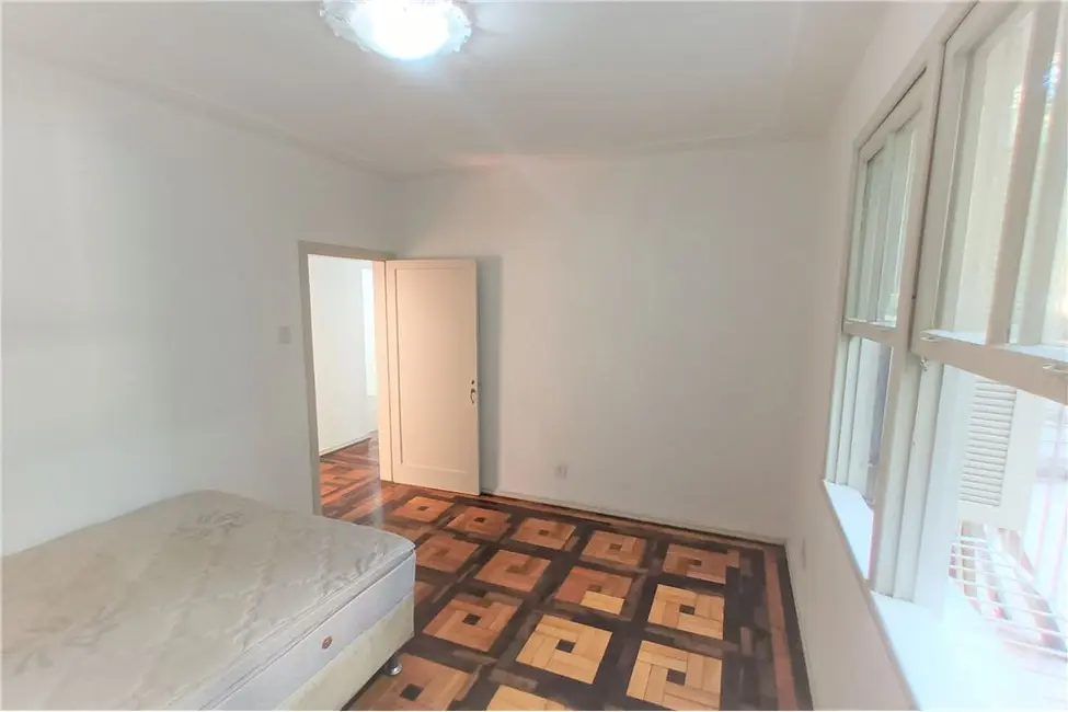 Apartamento à venda, 65m2 em Menino Deus, Porto Alegre - RS - imagem 5 Foto 5 de Apartamento à venda, 65m2 em Menino Deus, Porto Alegre - RS