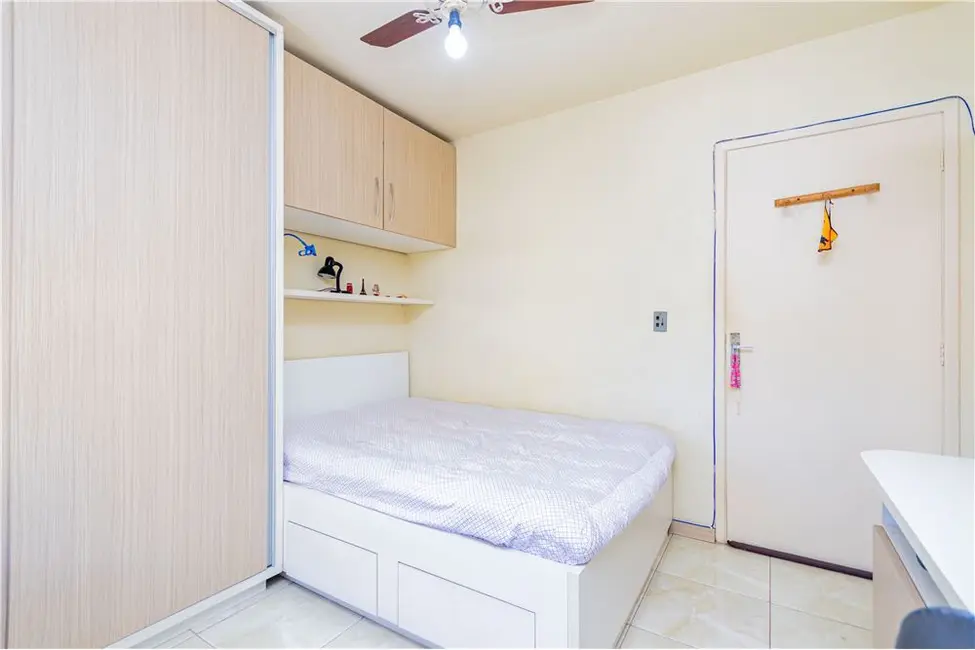 Apartamento com 2 quartos à venda, 78m2 em Cristal, Porto Alegre - RS - imagem 4 Foto 4 de Apartamento com 2 quartos à venda, 78m2 em Cristal, Porto Alegre - RS