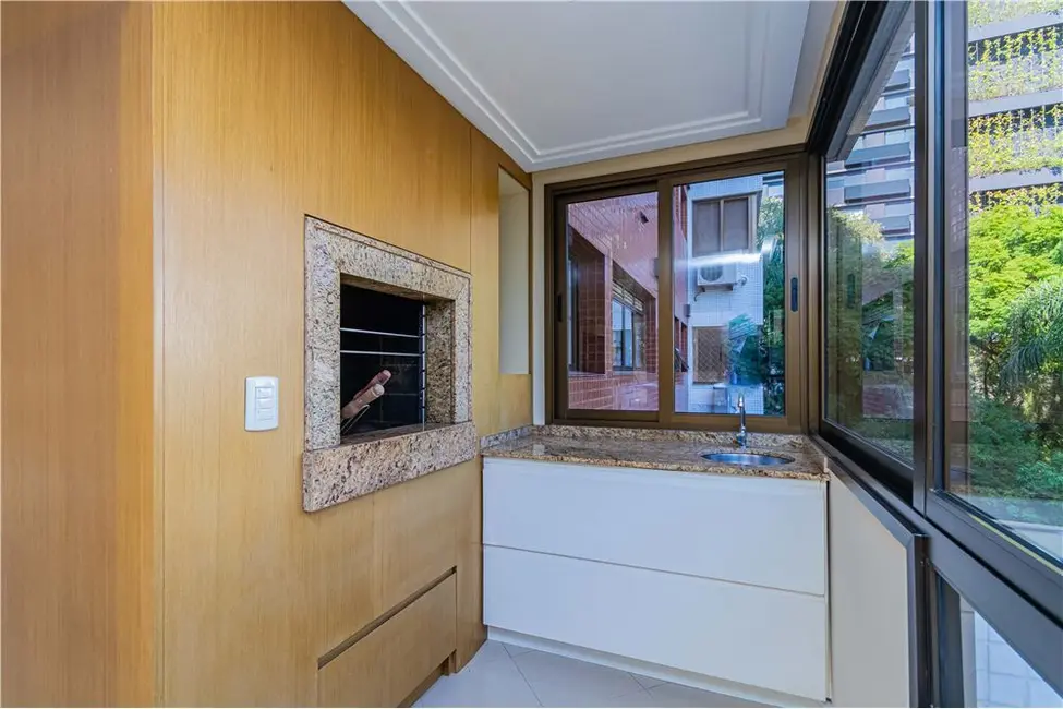 Apartamento com 2 quartos à venda, 110m2 em Mont Serrat, Porto Alegre - RS - imagem 6 Foto 6 de Apartamento com 2 quartos à venda, 110m2 em Mont Serrat, Porto Alegre - RS