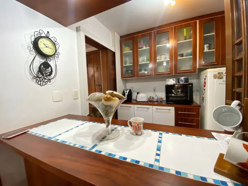 Cobertura com 3 quartos à venda, 288m2 em São João, Porto Alegre - RS - imagem 4 Foto 4 de Cobertura com 3 quartos à venda, 288m2 em São João, Porto Alegre - RS