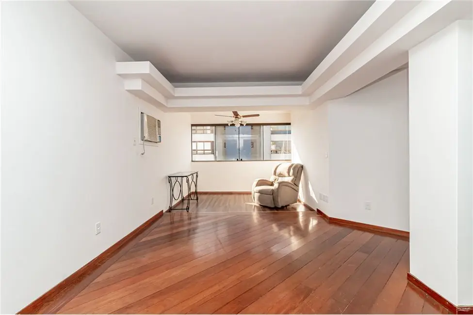 Apartamento com 3 quartos à venda, 90m2 em Petrópolis, Porto Alegre - RS - imagem 4 Foto 4 de Apartamento com 3 quartos à venda, 90m2 em Petrópolis, Porto Alegre - RS