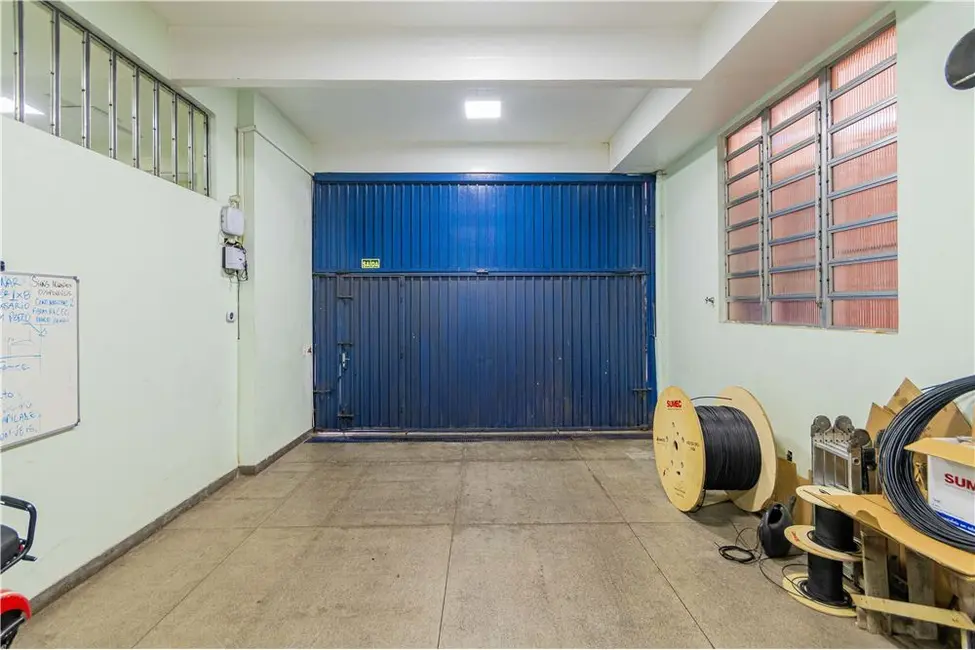 Foto 4 de Loja à venda, 580m2 em Navegantes, Porto Alegre - RS