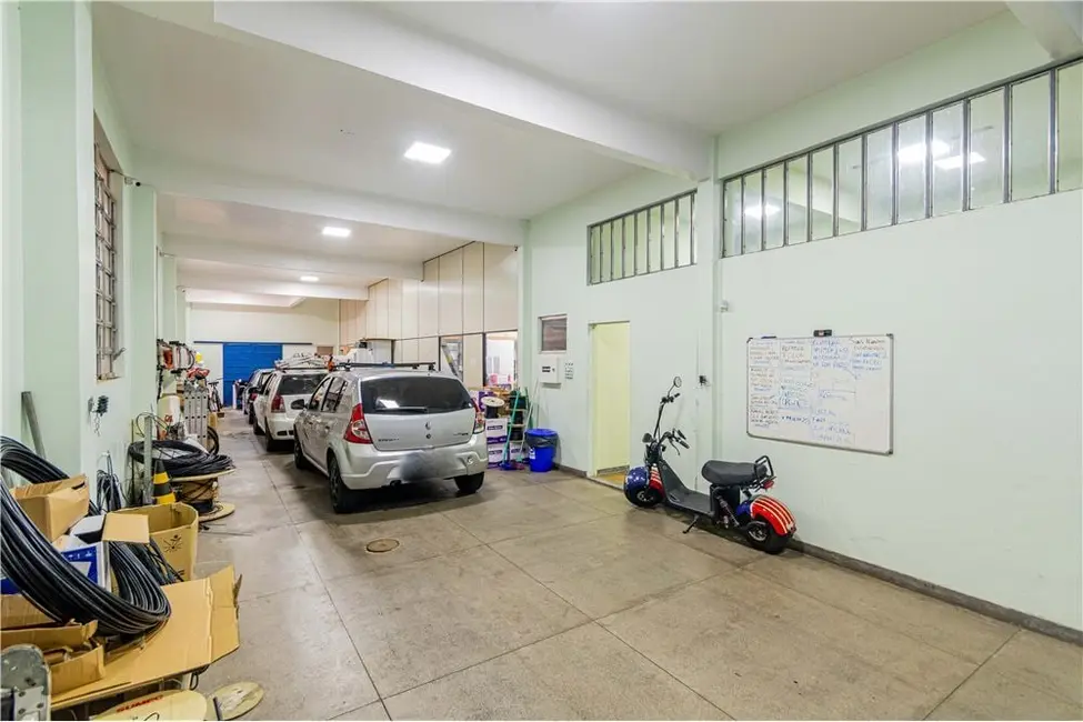 Foto 3 de Loja à venda, 580m2 em Navegantes, Porto Alegre - RS