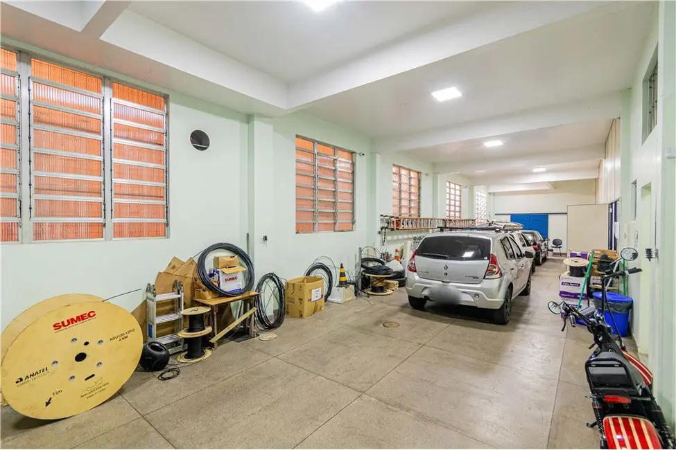 Foto 2 de Loja à venda, 580m2 em Navegantes, Porto Alegre - RS