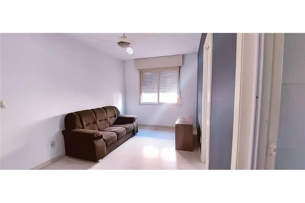 Foto 3 de Apartamento com 1 quarto à venda, 44m2 em Passo da Areia, Porto Alegre - RS