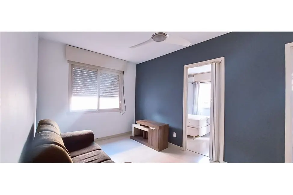 Foto 2 de Apartamento com 1 quarto à venda, 44m2 em Passo da Areia, Porto Alegre - RS