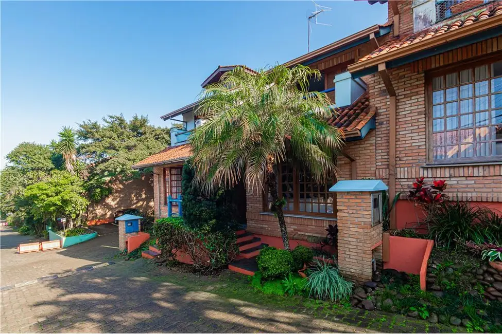 Foto 1 de Casa com 2 quartos à venda, 95m2 em Ipanema, Porto Alegre - RS