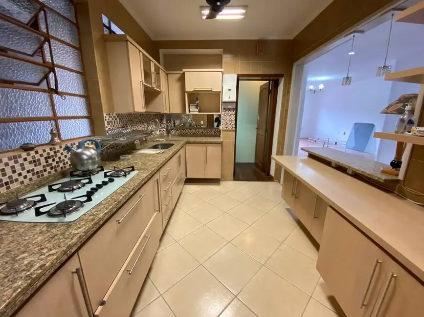 Foto 7 de Casa com 6 quartos à venda, 288m2 em Jardim Sabará, Porto Alegre - RS