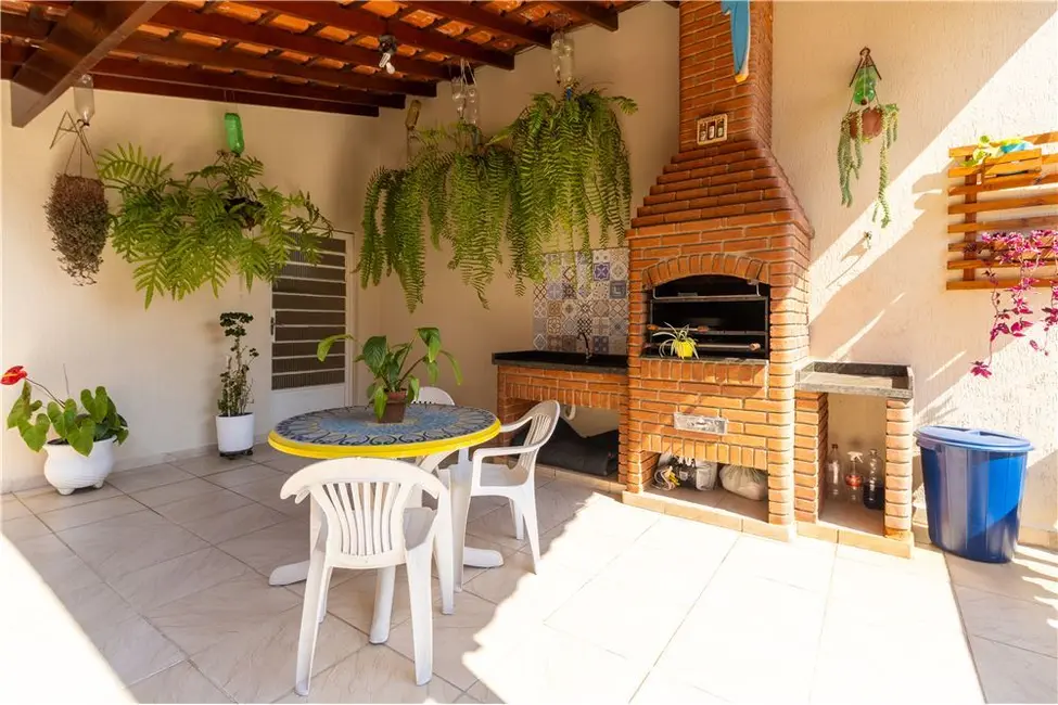 Foto 2 de Casa com 4 quartos à venda, 170m2 em Vila Carrão, São Paulo - SP