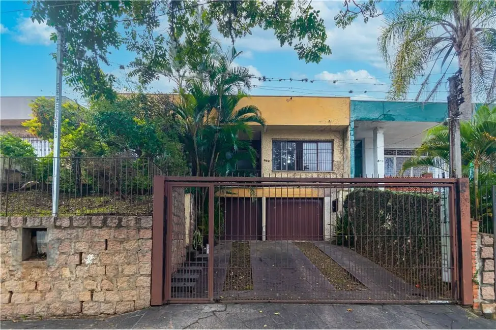 Foto 1 de Casa com 3 quartos à venda, 140m2 em Partenon, Porto Alegre - RS