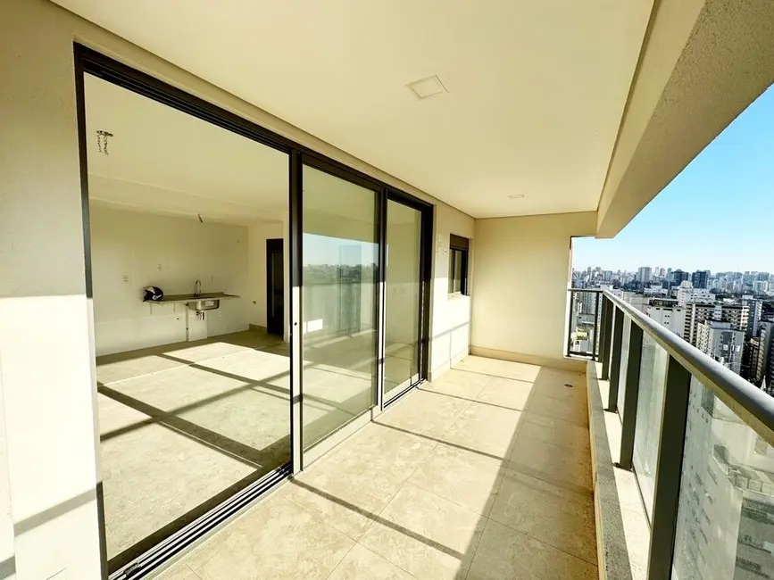 Foto 2 de Apartamento com 2 quartos à venda, 74m2 em Moema, São Paulo - SP