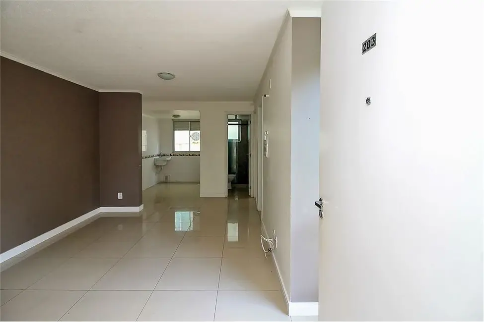 Foto 2 de Apartamento com 2 quartos à venda, 47m2 em Vila Nova, Porto Alegre - RS