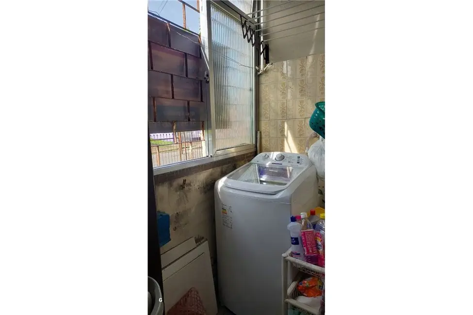 Foto 3 de Apartamento com 2 quartos à venda, 50m2 em Porto Alegre - RS