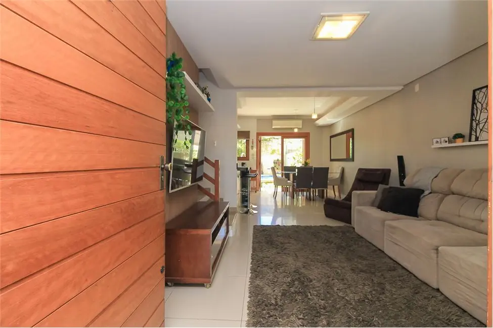 Casa com 3 quartos à venda, 131m2 em Espírito Santo, Porto Alegre - RS - imagem 5 Foto 5 de Casa com 3 quartos à venda, 131m2 em Espírito Santo, Porto Alegre - RS