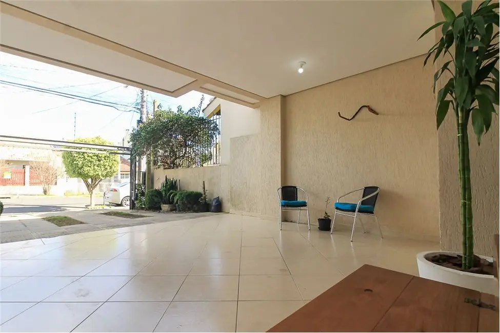 Casa com 3 quartos à venda, 131m2 em Espírito Santo, Porto Alegre - RS - imagem 4 Foto 4 de Casa com 3 quartos à venda, 131m2 em Espírito Santo, Porto Alegre - RS