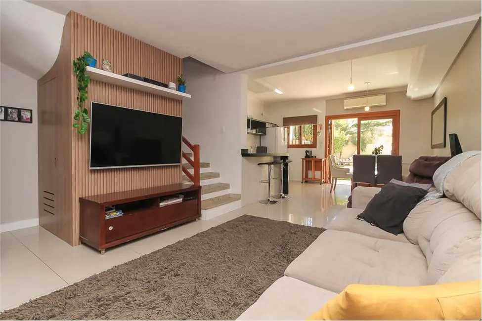 Casa com 3 quartos à venda, 131m2 em Espírito Santo, Porto Alegre - RS - imagem 8 Foto 8 de Casa com 3 quartos à venda, 131m2 em Espírito Santo, Porto Alegre - RS