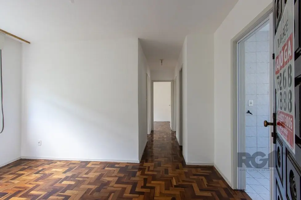 Foto 3 de Apartamento com 3 quartos à venda, 50m2 em Cristal, Porto Alegre - RS