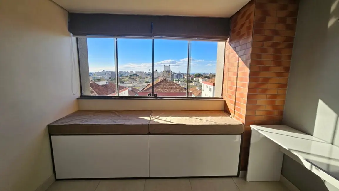 Foto 9 de Apartamento com 2 quartos à venda, 66m2 em Passo da Areia, Porto Alegre - RS