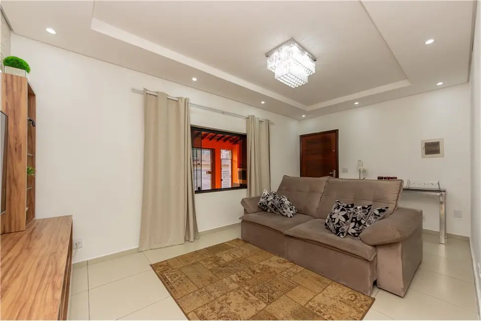 Foto 2 de Casa com 3 quartos à venda, 200m2 em Vila Antonieta, São Paulo - SP