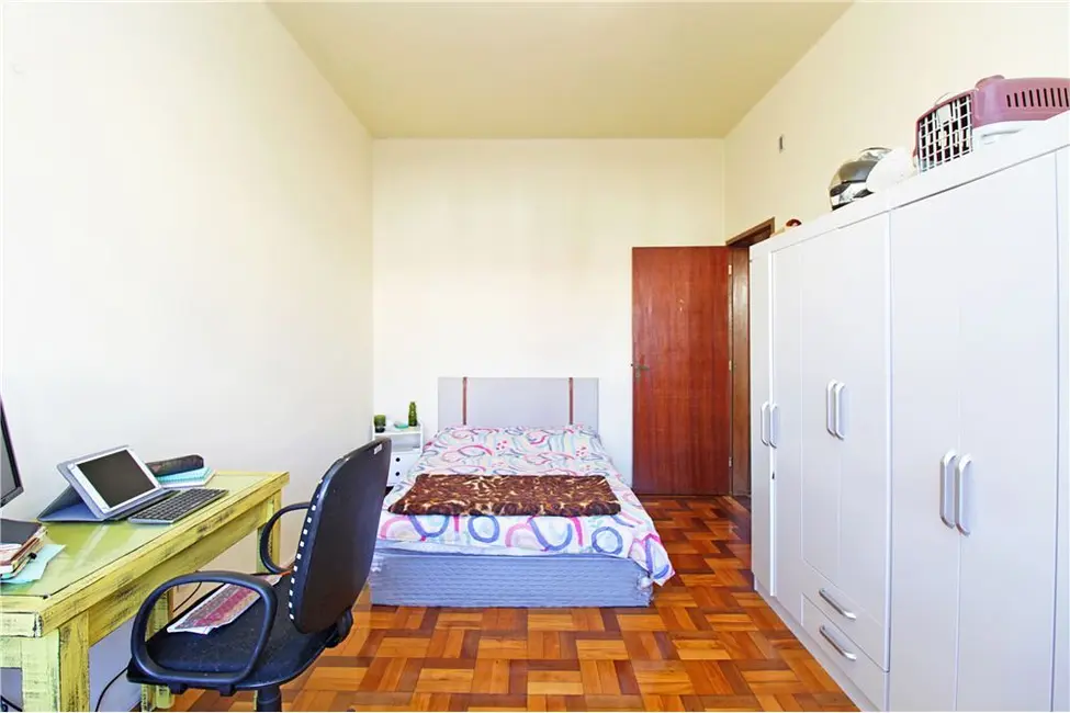Apartamento com 2 quartos à venda, 68m2 em Santana, Porto Alegre - RS - imagem 6 Foto 6 de Apartamento com 2 quartos à venda, 68m2 em Santana, Porto Alegre - RS